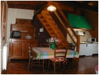 Salle &agrave; manger parfaitement &eacute;quip&eacute;e